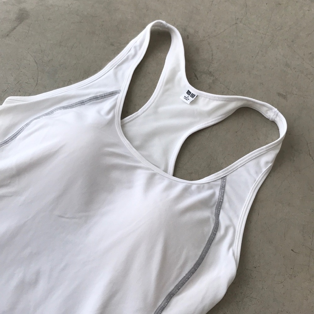 Uniqlo Airism Tank Racerback White size s